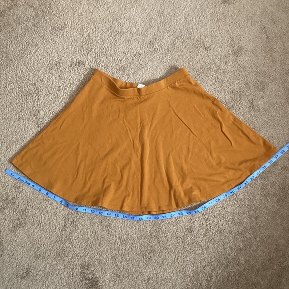 Forever 21 mustard/golden yellow/orange plain circle/skater skirt, Medium - Picture 11 of 12